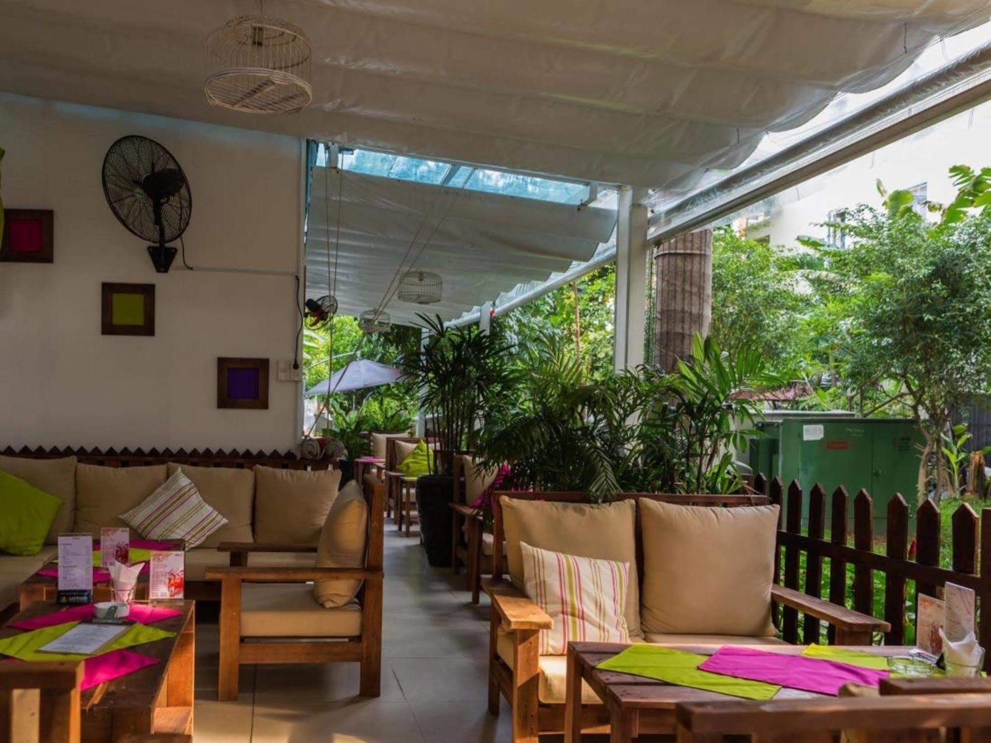 Crown Diamond Hotel - Phu My Hung District 7 TP. Hồ Chí Minh Ngoại thất bức ảnh