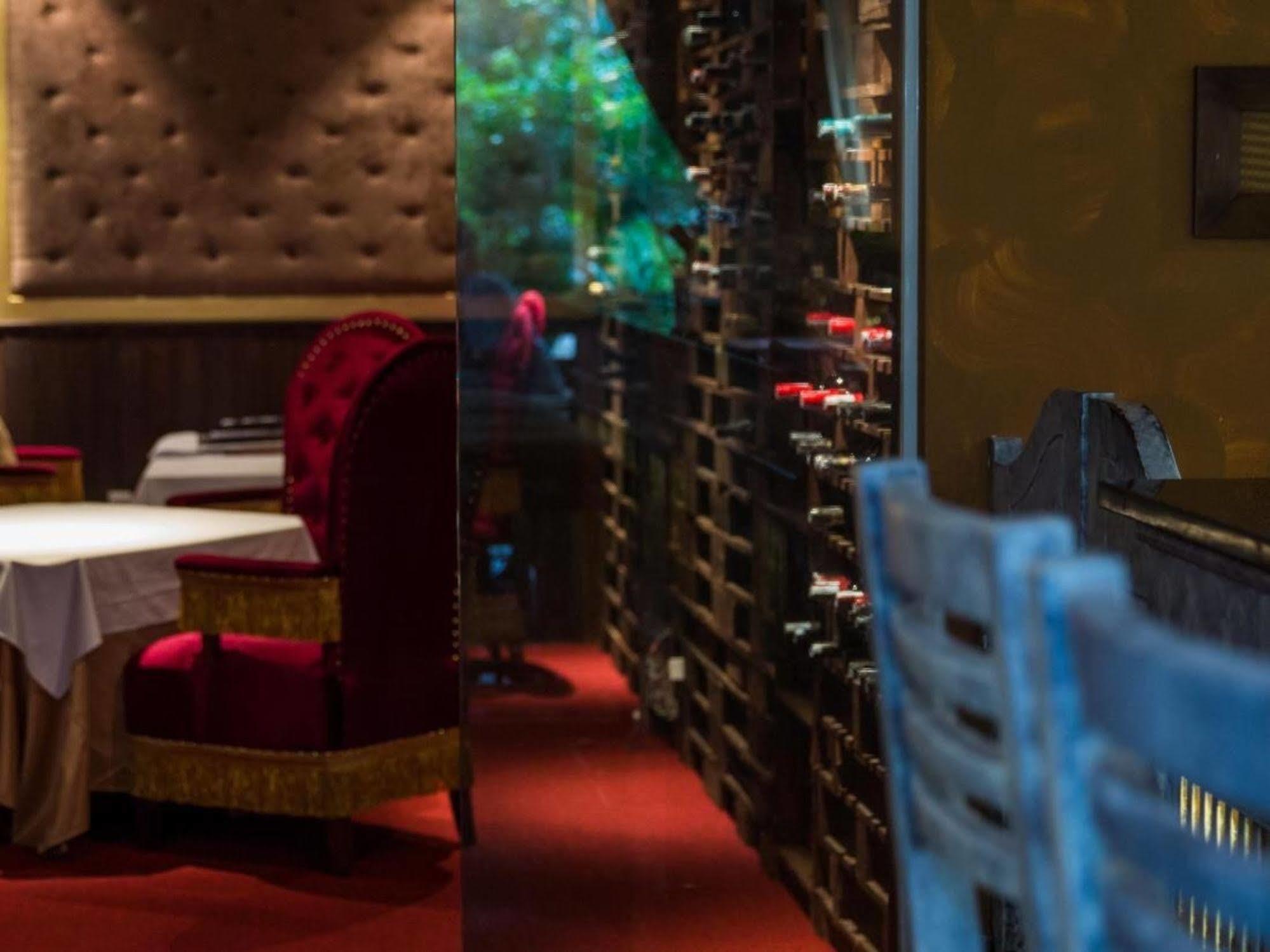 Crown Diamond Hotel - Phu My Hung District 7 TP. Hồ Chí Minh Ngoại thất bức ảnh