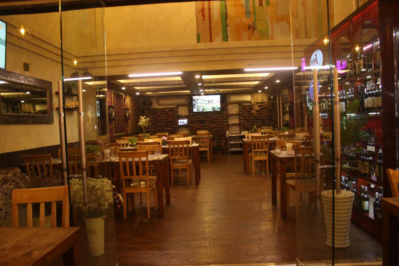 Crown Diamond Hotel - Phu My Hung District 7 TP. Hồ Chí Minh Ngoại thất bức ảnh